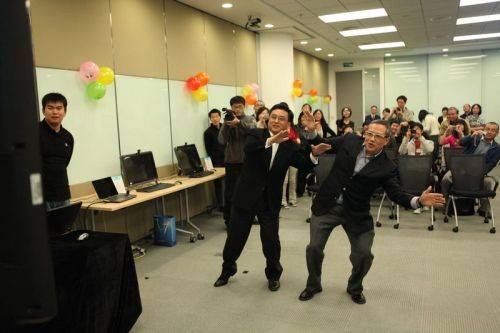 Kinect体感游戏机中国亮相 硬件100%中国造
